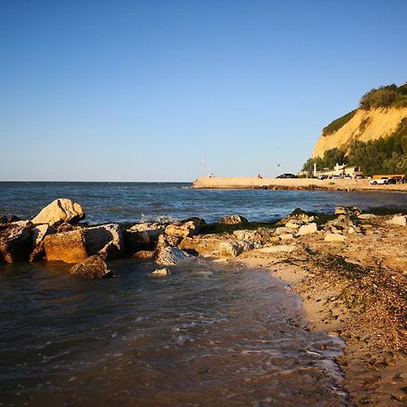 Residence Baia Vallugola Castel di Mezzo Екстер'єр фото
