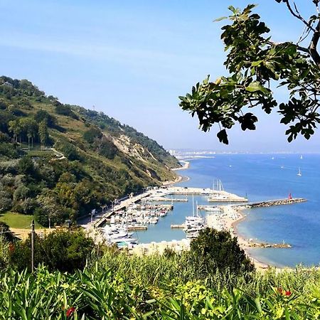Residence Baia Vallugola Castel di Mezzo Екстер'єр фото