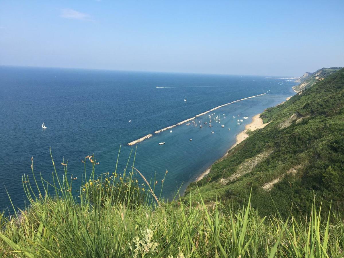 Residence Baia Vallugola Castel di Mezzo Екстер'єр фото