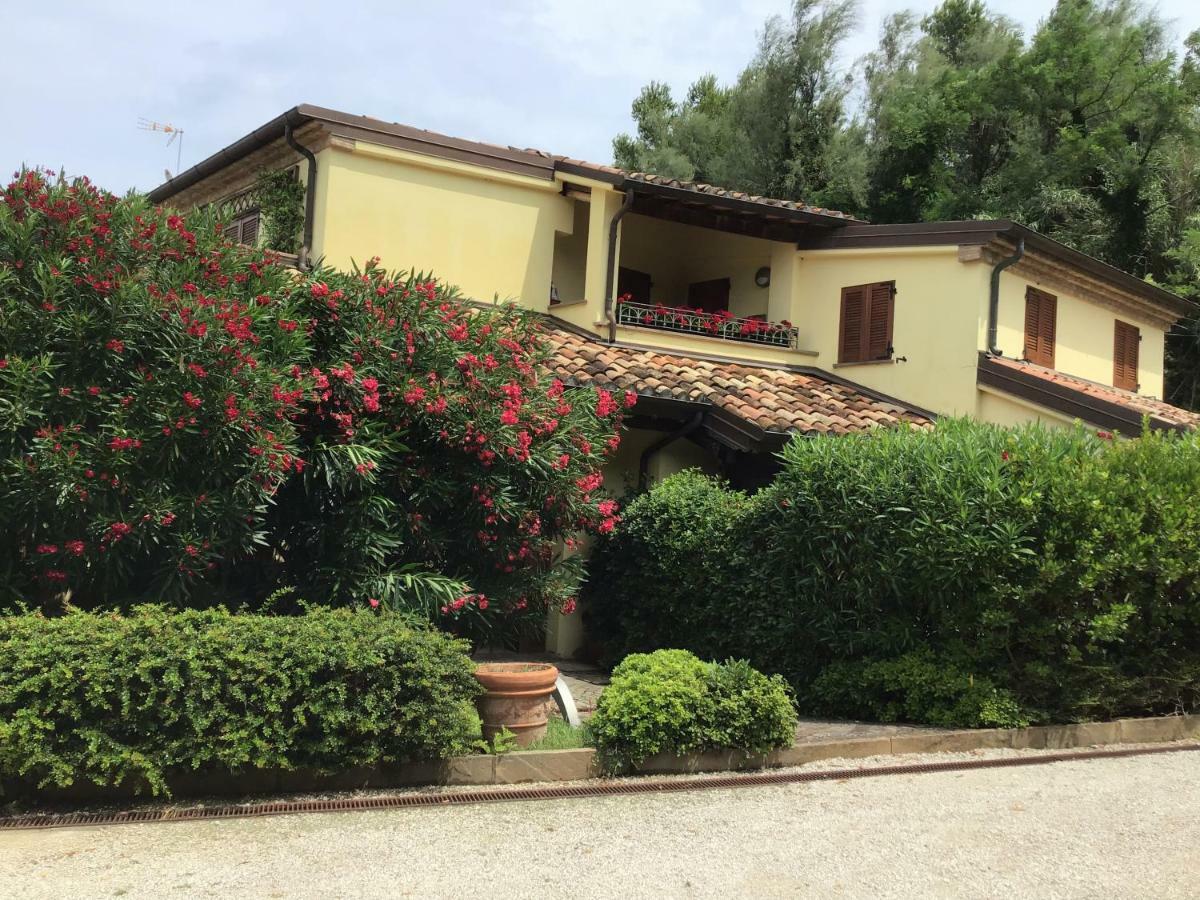 Residence Baia Vallugola Castel di Mezzo Екстер'єр фото